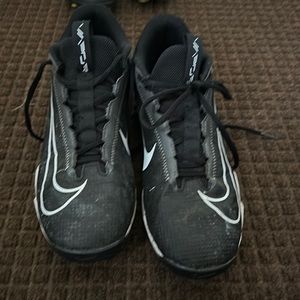 Nike 8.5 lacrosse cleats. Good condition.